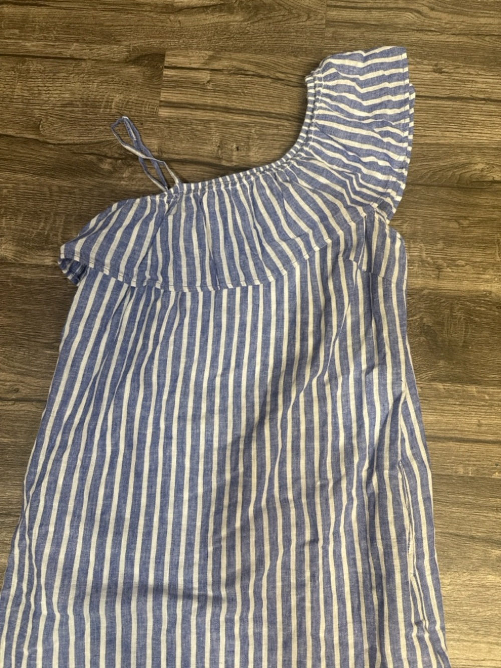 beachlunchlounge Blue and White One-Shoulder Striped Dress - Picture 6 of 8